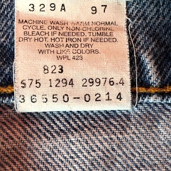 VINTAGE LEVI'S Loose High Waist Shorts Size 31 - Picture 13 of 13